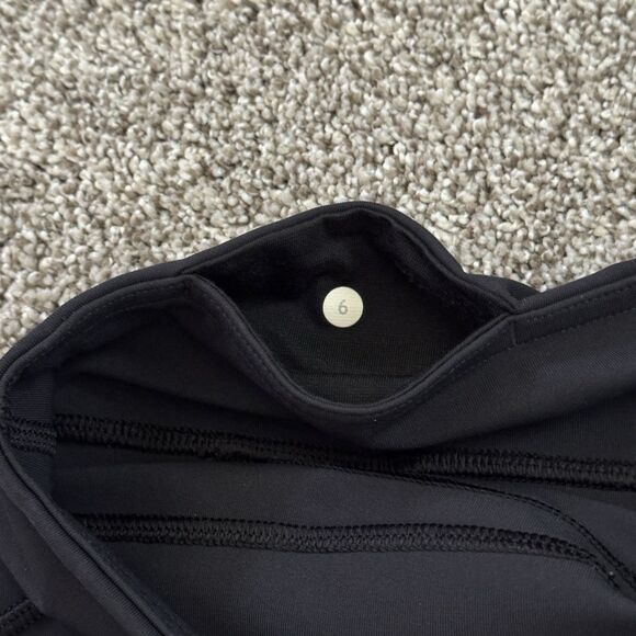 Lululemon Crop Capri Mesh Panel 23” Black Leggings Women’s Size 6 *RARE* - Picture 2 of 10